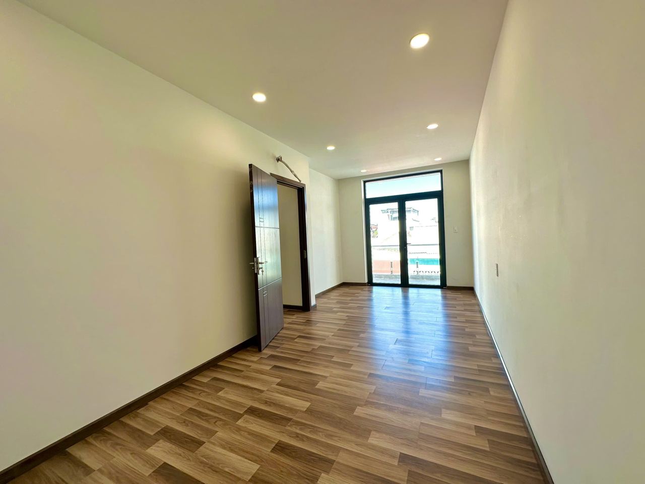 Nhà mới 3 tầng + tum hẻm Tháp Bà 72,5m², ngang 6,4m – Bắc Nha Trang – ảnh 3