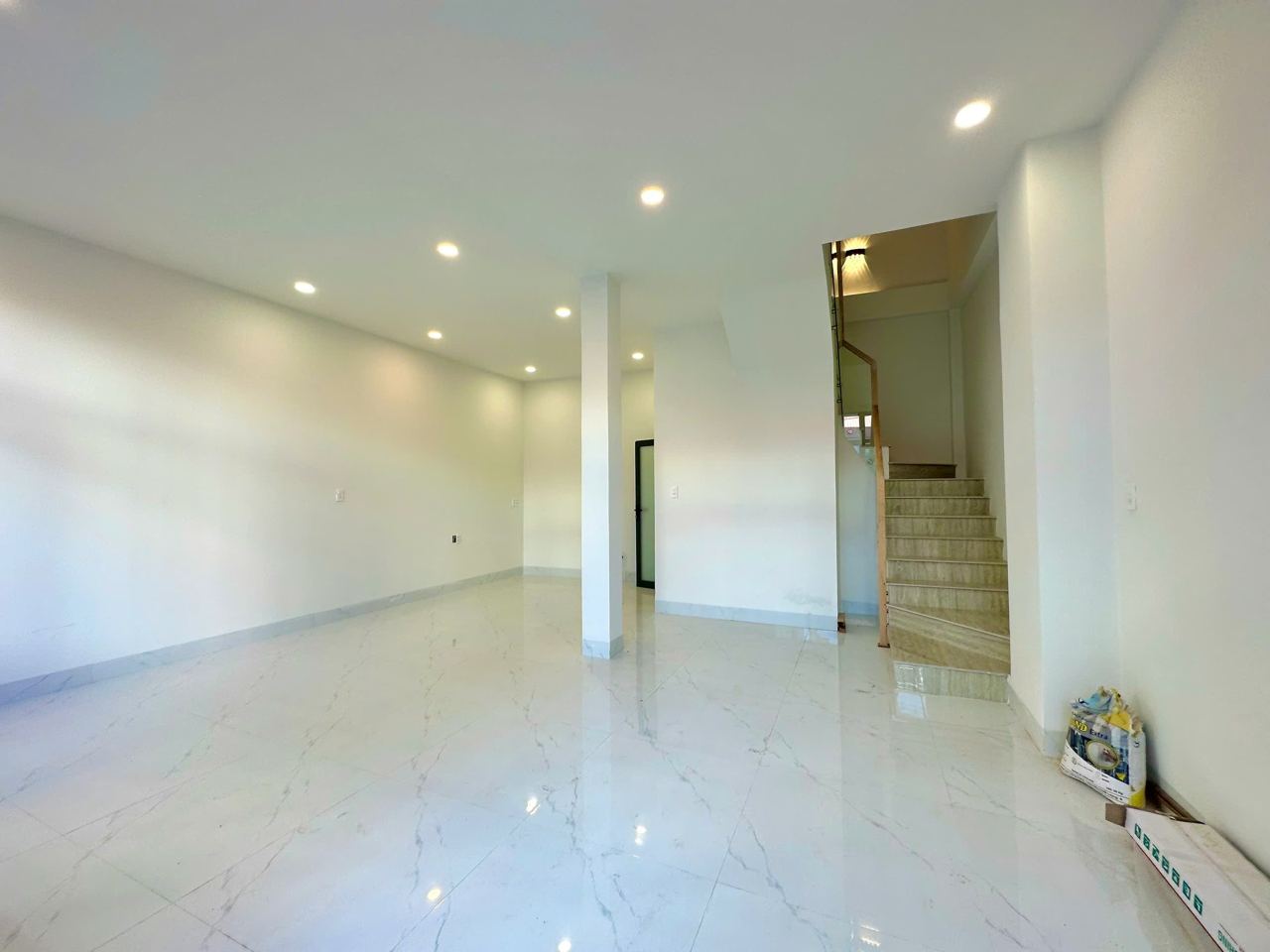 Nhà mới 3 tầng + tum hẻm Tháp Bà 72,5m², ngang 6,4m – Bắc Nha Trang – ảnh 9