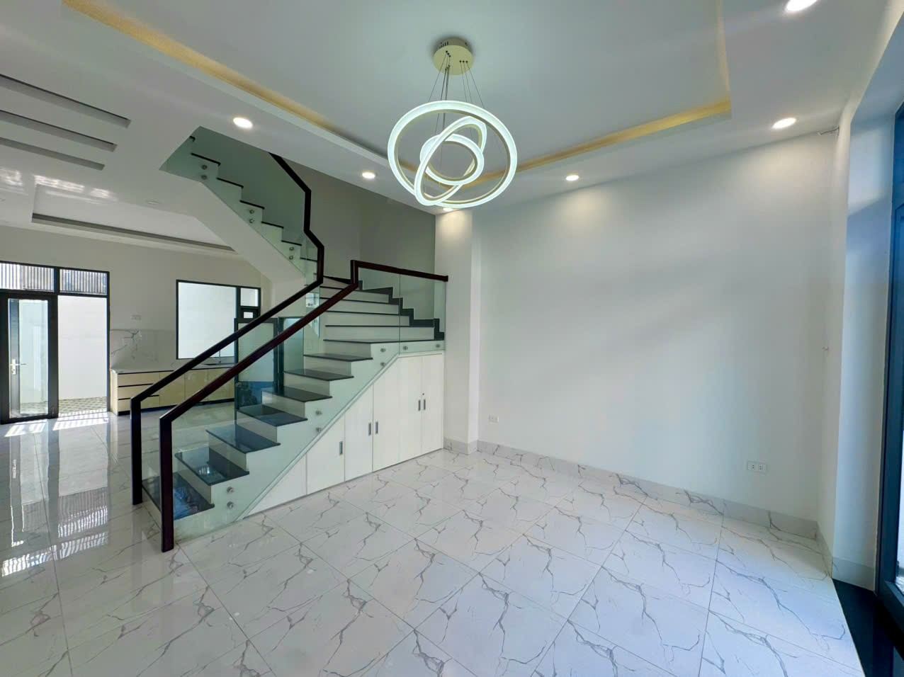 Nhà mới 1 trệt 2 lầu hẻm Tháp Bà 78,4m², 3PN 4WC, sổ hồng 2026 – Bắc Nha Trang