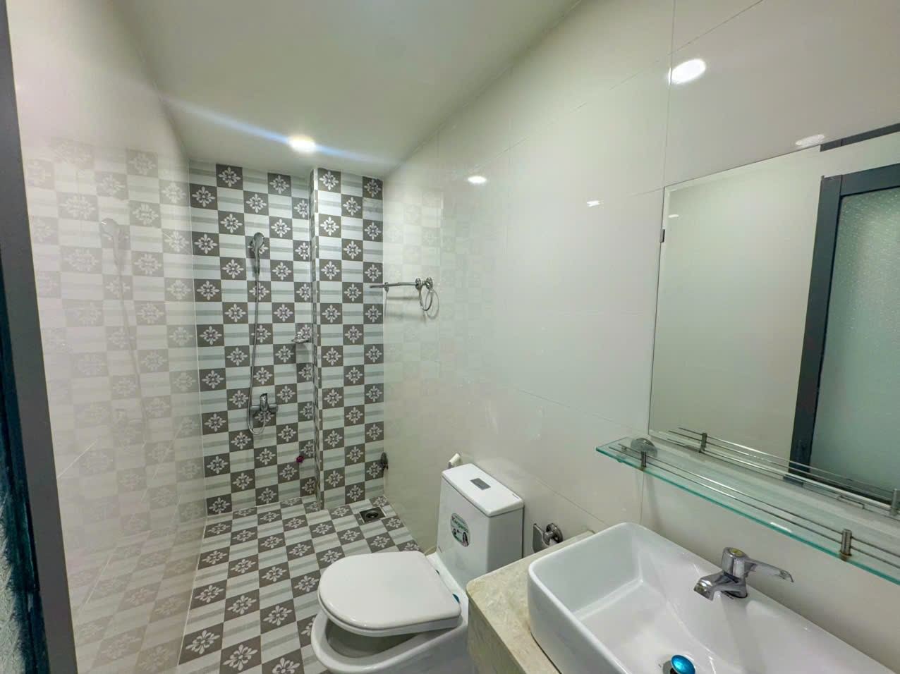 Nhà mới 1 trệt 2 lầu hẻm Tháp Bà 78,4m², 3PN 4WC, sổ hồng 2026 – Bắc Nha Trang – ảnh 3