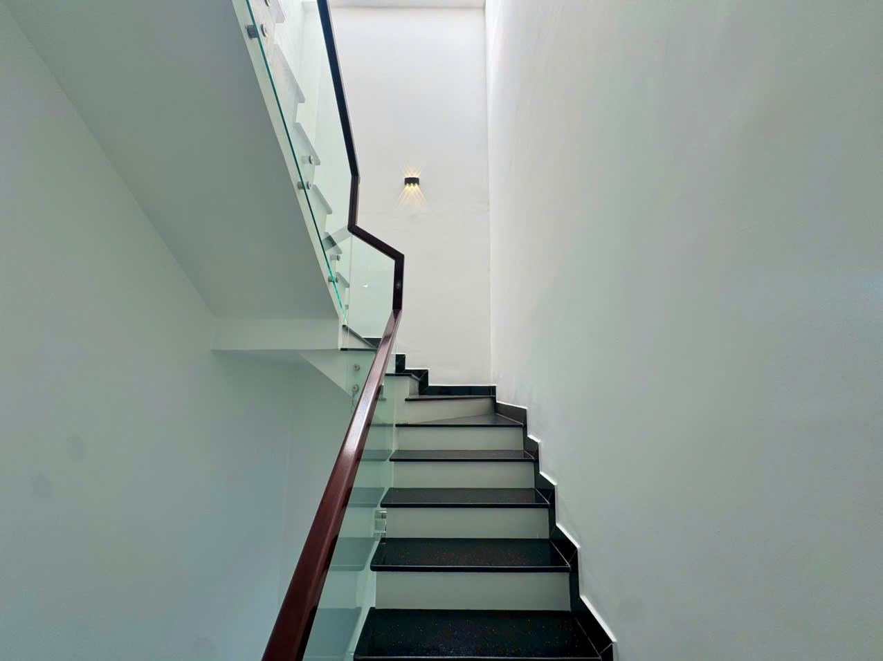 Nhà mới 1 trệt 2 lầu hẻm Tháp Bà 78,4m², 3PN 4WC, sổ hồng 2026 – Bắc Nha Trang – ảnh 9