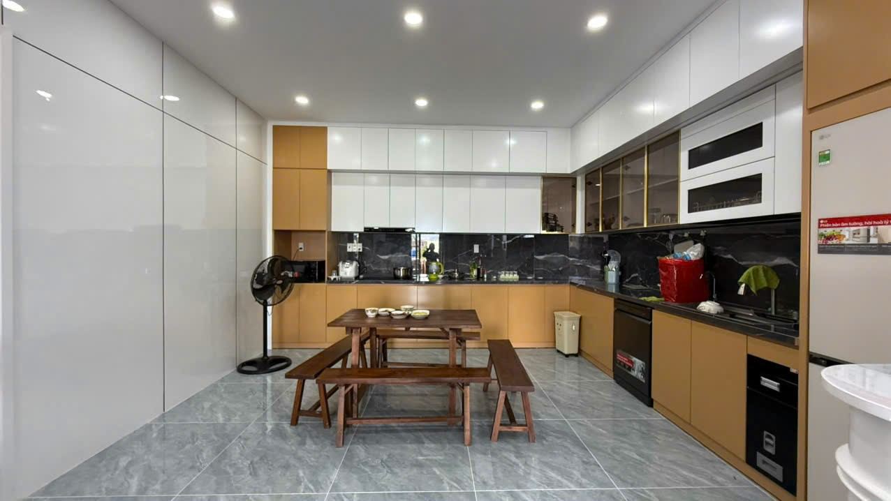 Nhà vườn 3 tầng view biển 307,1m² (150m² thổ cư), 4PN 3WC, sân vườn – Vĩnh… – ảnh 9