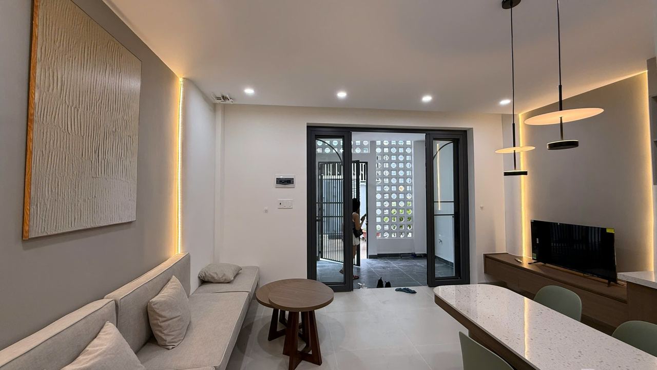 Nhà 2 tầng = 2 căn hộ riêng biệt gần đường Ngô Đến 77,7m² ngang 5,8m, full nội… – ảnh 2