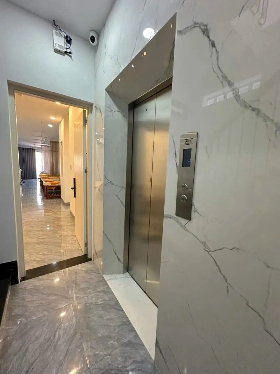 Nhà 4 tầng có thang máy mặt tiền Ngô Gia Tự 122m², 8PN 6WC, đang cho thuê… – ảnh 2