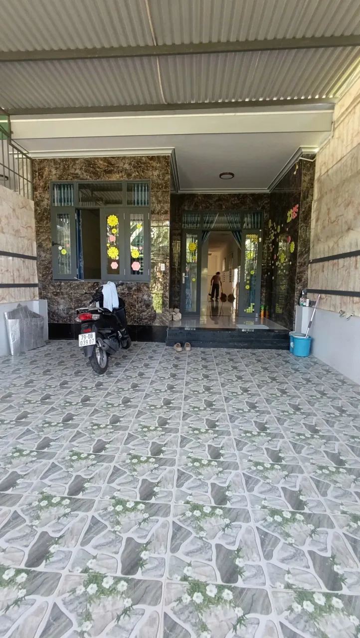 Nhà mái Thái 160m² ngang 5m, sân ô tô, sổ riêng, cách Võ Nguyên Giáp 800m… – ảnh 5