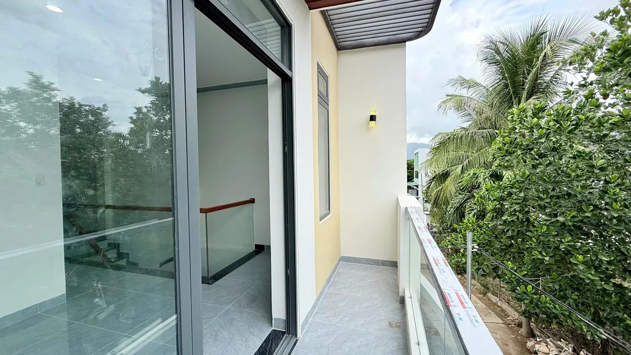 Nhà mới 2 tầng 70m² cạnh sân vận động, đường ô tô 5m, sổ riêng – Bà Đề, Diên An – ảnh 2