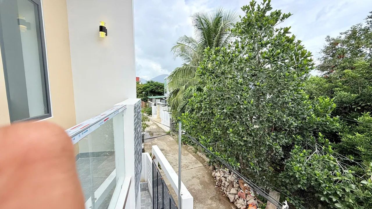 Nhà mới 2 tầng 70m² cạnh sân vận động, đường ô tô 5m, sổ riêng – Bà Đề, Diên An – ảnh 4
