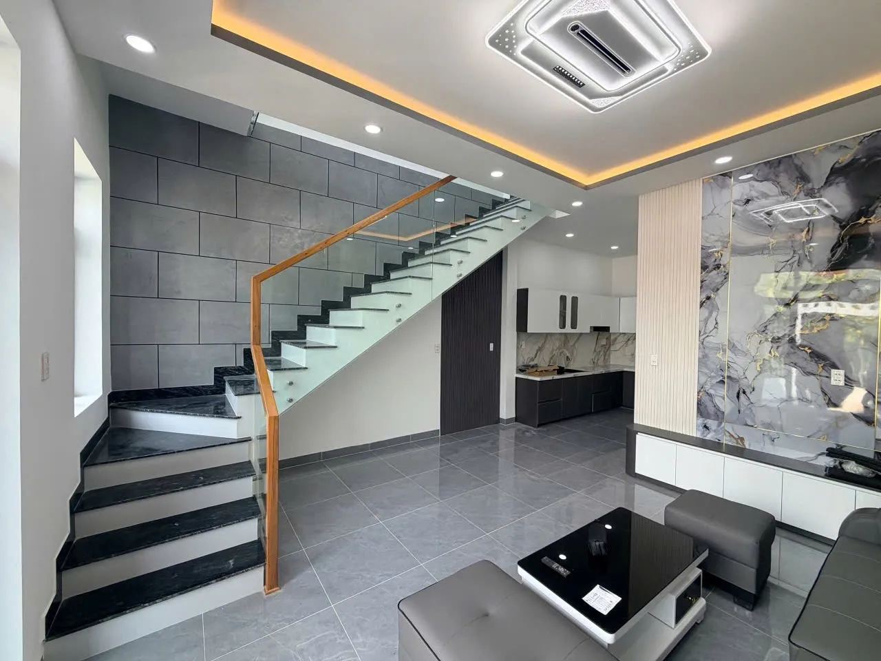 Nhà mới 2 tầng 67,5m² full thổ cư, 200m ra QL1A, gần bến xe phía Nam – Diên Toàn – ảnh 6