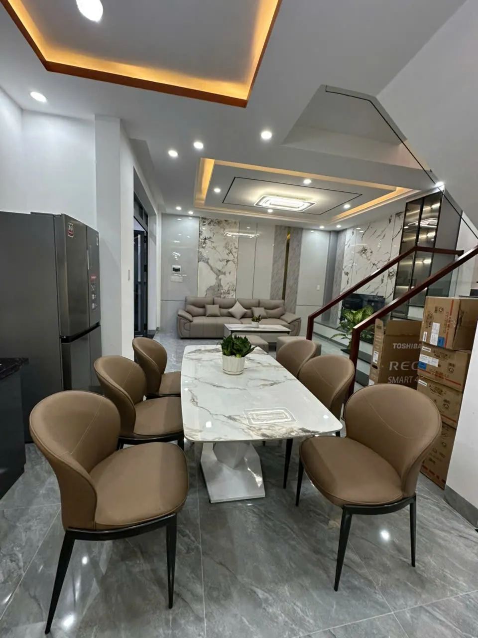 Nhà 2 tầng ngang 12m, 88,6m², sân ô tô, sổ riêng, cách Huỳnh Thúc Kháng 200m… – ảnh 5