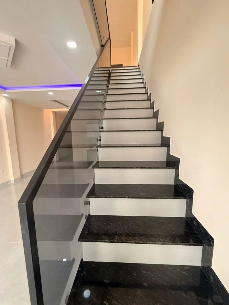 Nhà mới 1 trệt 1 lầu mặt tiền đường Thành Hồ, Diên Thọ – 126,9m², gần lối ra… – ảnh 5