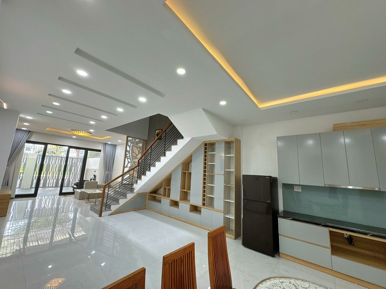 Nhà 3 tầng KĐT Mỹ Gia gói 2, 100m², đường 16m, 4PN 5WC – Nam Nha Trang – ảnh 1