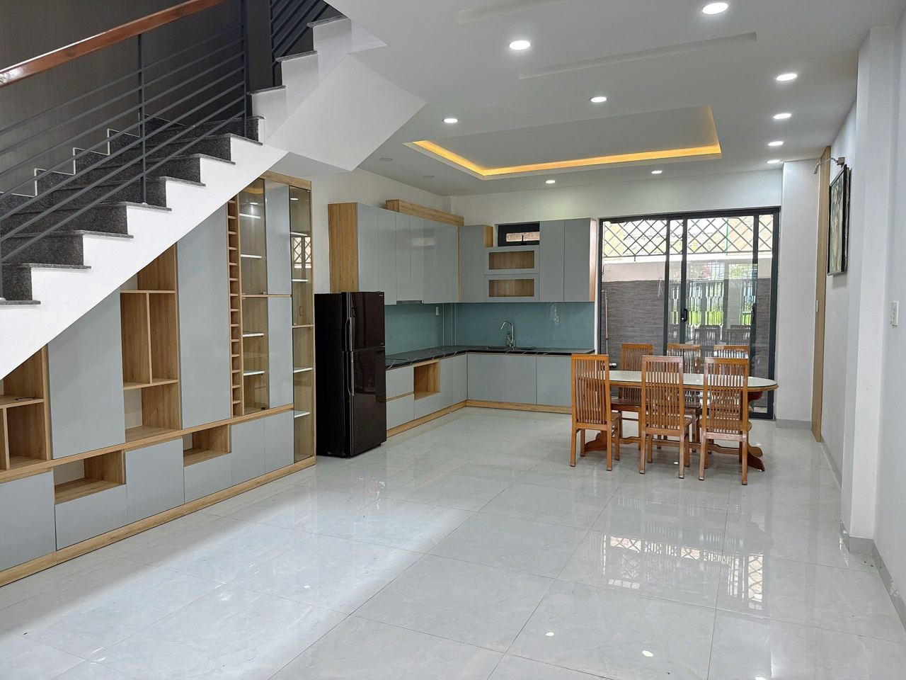 Nhà 3 tầng KĐT Mỹ Gia gói 2, 100m², đường 16m, 4PN 5WC – Nam Nha Trang – ảnh 2