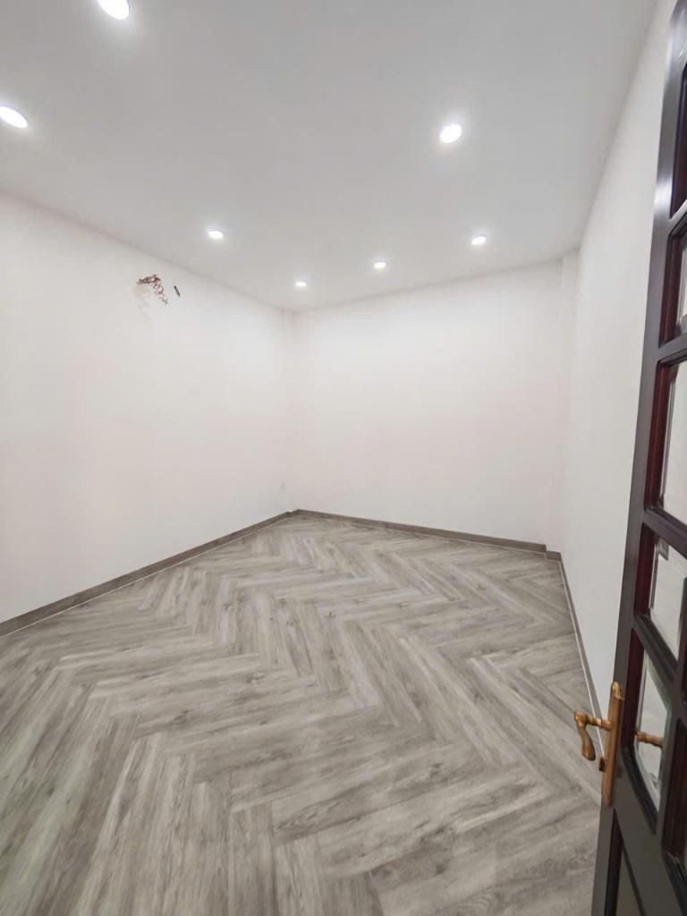 Nhà 4 tầng 2 mặt tiền Lê Đại Hành khu Bàn Cờ 82m², sàn 209m², 4PN – trung tâm… – ảnh 5